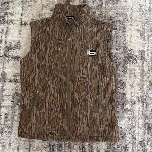 Banded vest